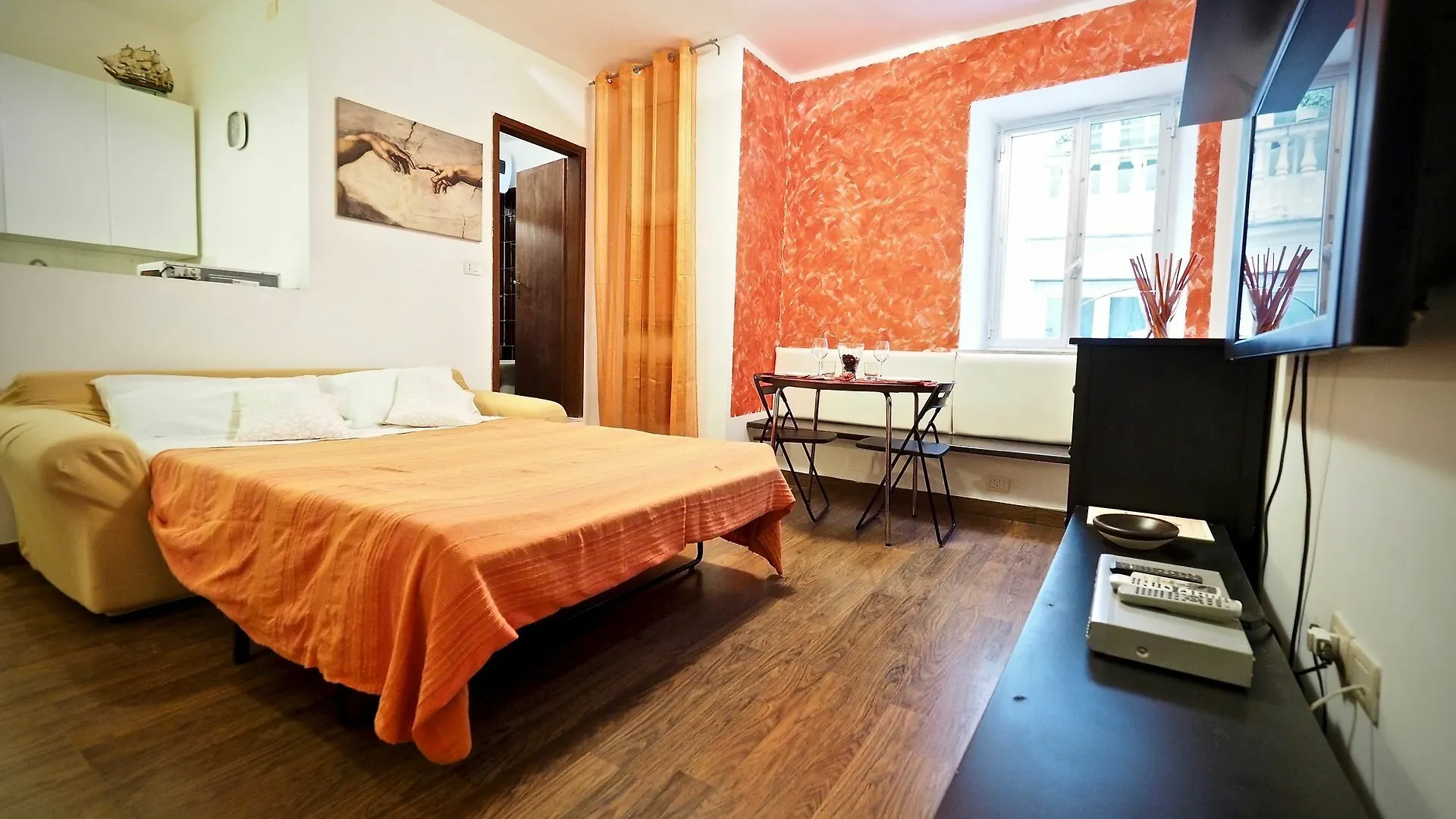 Apartment Studio Rosso San Luca Zona Acquario Genoa